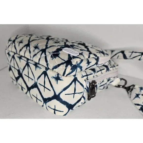 Lug Ranger Crossbody Shoulder Bag White Blue Ikat Print Travel Packable - Picture 8 of 14